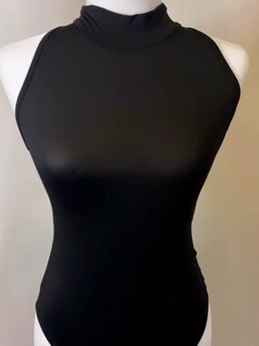 Black High Neck Sleeveless Women's Top